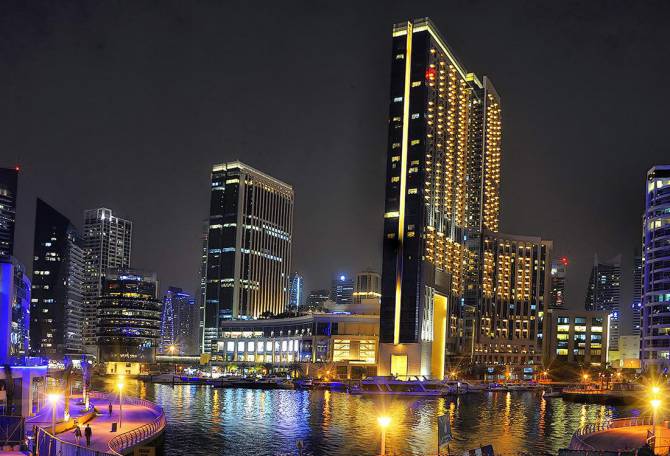 Дубаи ночью
