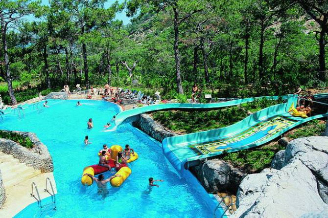 аквапарк готелю Club Lykia World Residence & Village HV