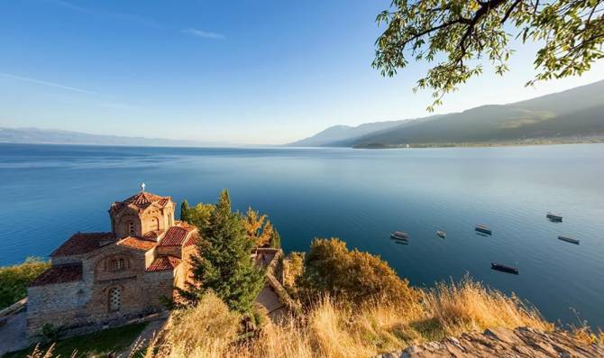 озеро Охрид (церква Святого Наума)